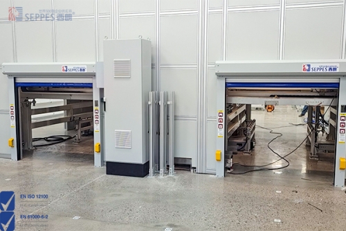 AGV联动快速卷帘门，助力输送线自动化智能发展，提高运输效率