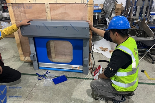 设备清洗间小型不锈钢快速门，特制加厚2.5mm抗撕裂门帘更安全