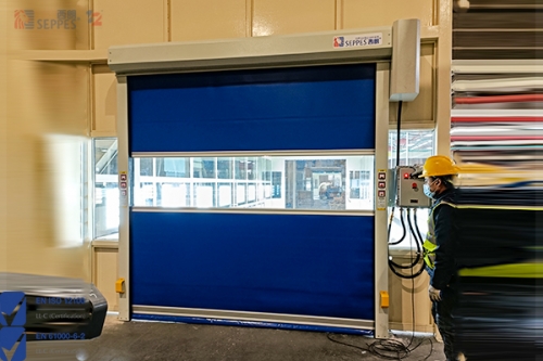 西朗BT4防爆快速门搭配防静电门帘，化工车间快速进出防尘隔断好帮手