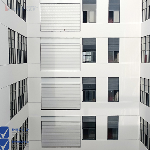 吊装口的硬质快速门