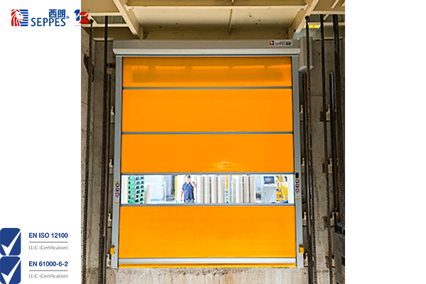 货梯口的快速门