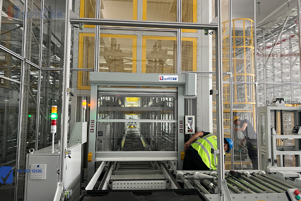 仓库输送线安装快速门