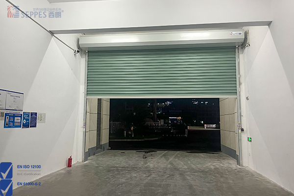 钢制卷帘门