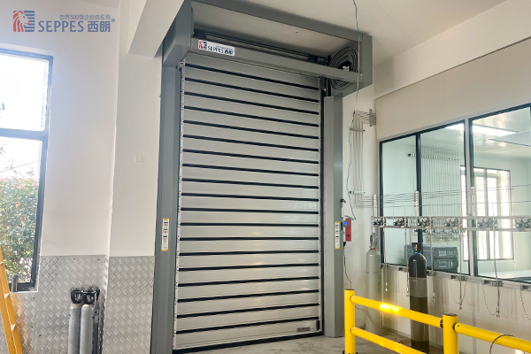 南化气体车间安装西朗涡轮快速门