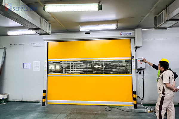 图森家居水性喷房安装西朗防爆快速门