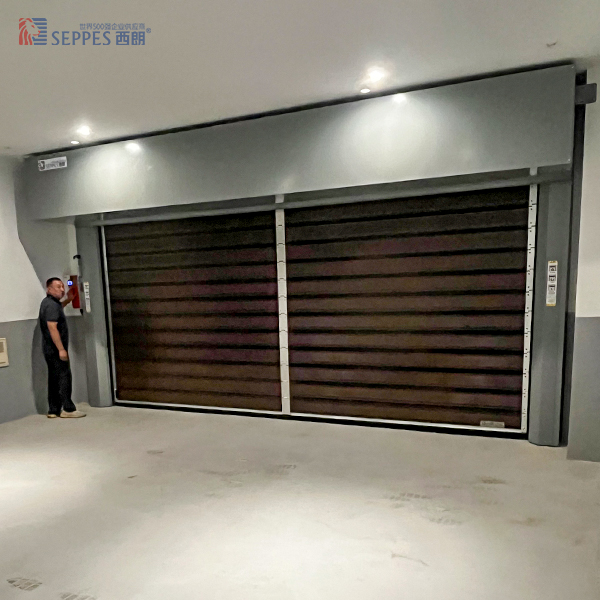 上海别墅车库安装涡轮快速门